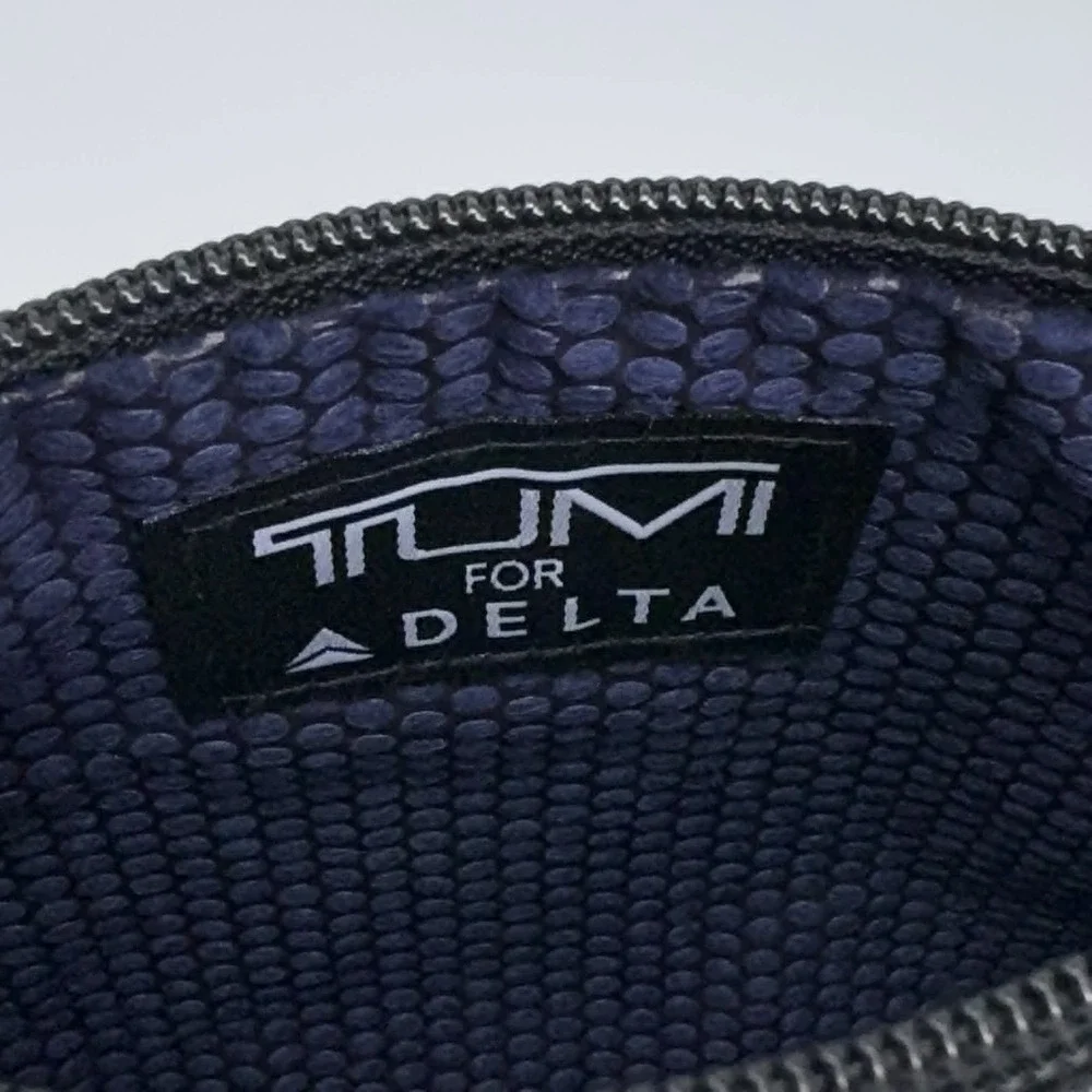 TUMI x DELTA Tumi Black‎ Toiletry Pouch Silver Logo Zip Closure Travel Accessory